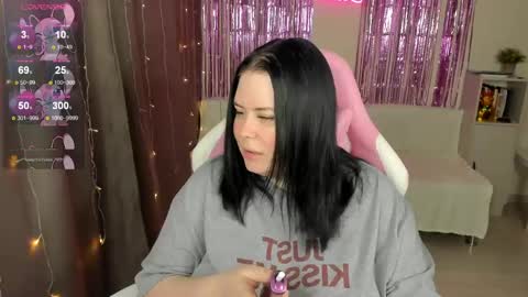 Snapshot of bellybooxo chatting on 05/01/26, 09:36 LinaBoo online show from 05/01/26, 09:36