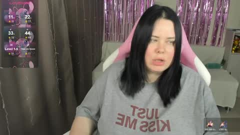 Snapshot of bellybooxo chatting on 05/13/26, 07:39 LinaBoo online show from 05/13/26, 07:39