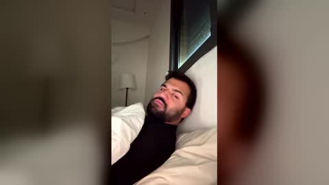 Snapshot of belrevee chatting on 03/20/26, 08:52 Baba muscle gay uncut bigass anal man men straight Bi online show from 03/20/26, 08:52