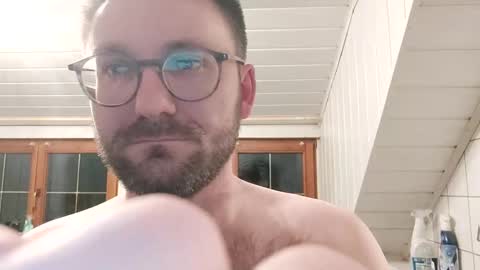 ben00189 online show from 12/30/24, 06:05