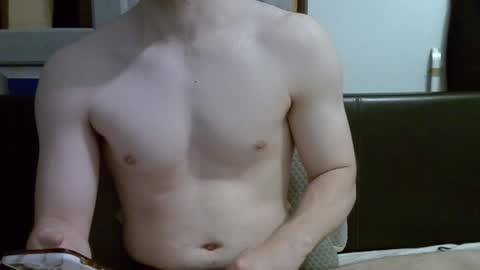 ben948900 online show from 09/28/25, 08:42