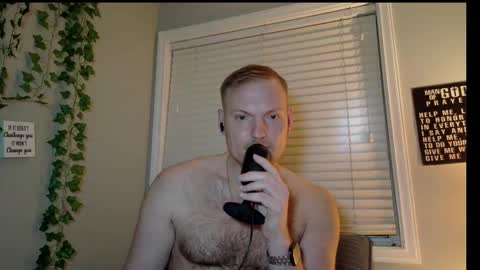 Snapshot of ben_dover10 chatting on 02/13/25, 10:55 Ben online show from 02/13/25, 10:55