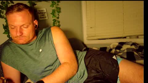 Snapshot of ben_dover10 chatting on 02/13/25, 01:59 Ben online show from 02/13/25, 01:59