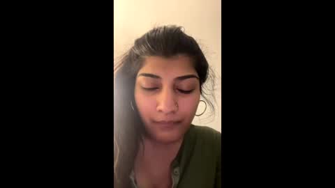 bengalibaddie7_x online show from 05/07/26, 12:49