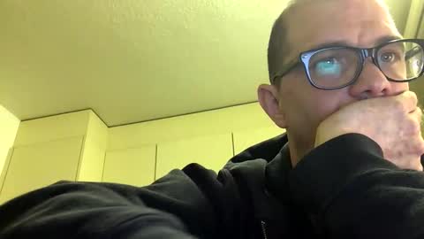 Snapshot of bengeil18 chatting on 02/15/25, 07:06 bengeil18 online show from 02/15/25, 07:06