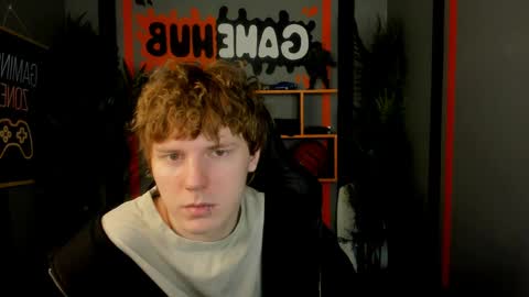 Snapshot of benjamin_harris chatting on 04/30/26, 05:36 Benjamin online show from 04/30/26, 05:36