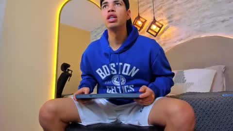 BENJAMIN online show from 11/03/25, 05:14