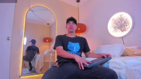 BENJAMIN online show from 06/06/26, 02:49