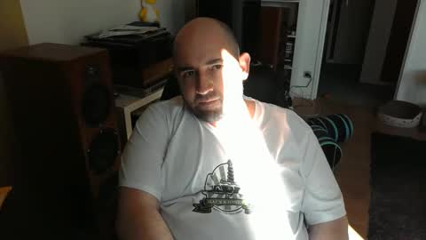 Snapshot of bennn54 chatting on 02/23/25, 12:16 Ben online show from 02/23/25, 12:16