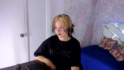 benny_wilson online show from 09/16/25, 03:51