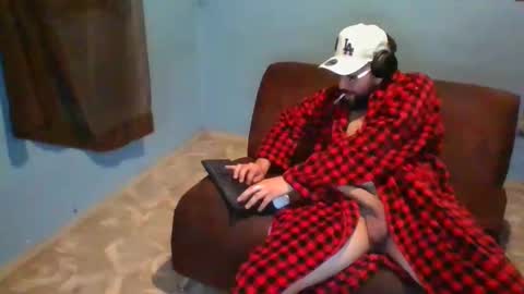 Snapshot of benny_yourdaddy chatting on 03/02/25, 01:16 benny_yourdaddy online show from 03/02/25, 01:16