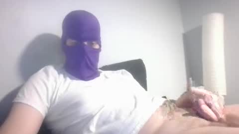 Snapshot of bennybueno chatting on 03/11/26, 03:23 bennybueno online show from 03/11/26, 03:23