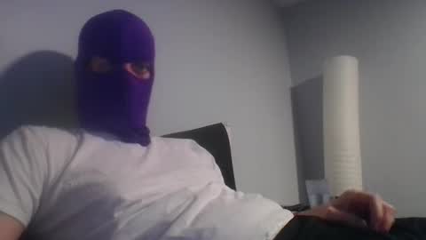 Snapshot of bennybueno chatting on 05/27/26, 04:09 bennybueno online show from 05/27/26, 04:09