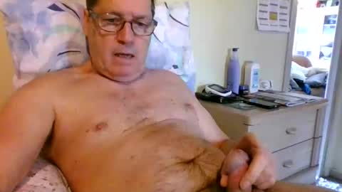 Snapshot of bennybutterfly007 chatting on 03/16/26, 11:14 bennybutterfly007 online show from 03/16/26, 11:14