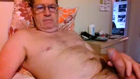 Snapshot of bennybutterfly007 chatting on 05/11/26, 07:47 bennybutterfly007 online show from 05/11/26, 07:47