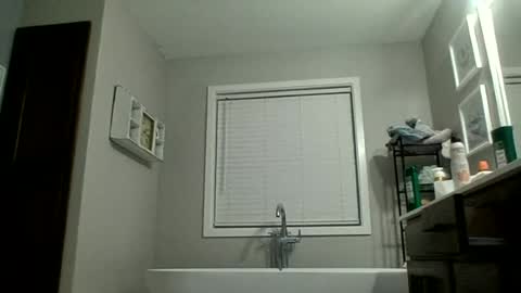 Snapshot of bennyc04041987 chatting on 06/30/26, 09:32 BennyC online show from 06/30/26, 09:32