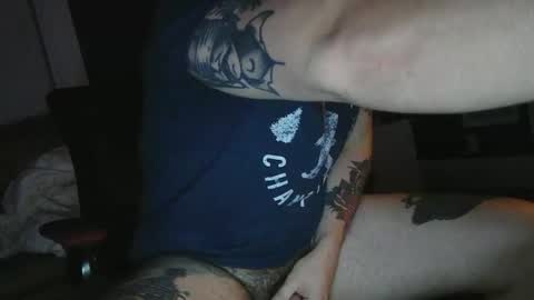 Snapshot of bennymaple chatting on 12/21/25, 03:24 bennymaple online show from 12/21/25, 03:24