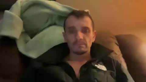 Snapshot of bennymn chatting on 03/07/26, 03:58 benny and innocentvixon online show from 03/07/26, 03:58