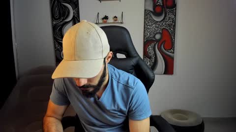 Snapshot of benpatrick69 chatting on 02/07/25, 01:25 ben online show from 02/07/25, 01:25