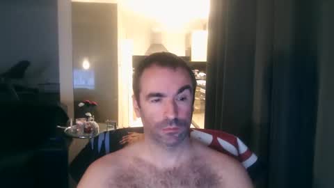 Snapshot of bensince1984_ chatting on 01/14/26, 08:09 Ben online show from 01/14/26, 08:09