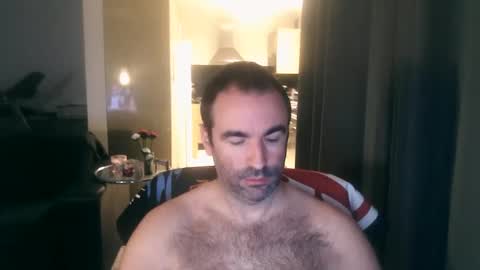 Snapshot of bensince1984_ chatting on 01/15/26, 07:46 Ben online show from 01/15/26, 07:46