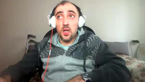 bentish online show from 12/28/24, 01:17