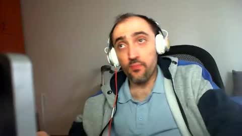 bentish online show from 02/17/25, 02:37