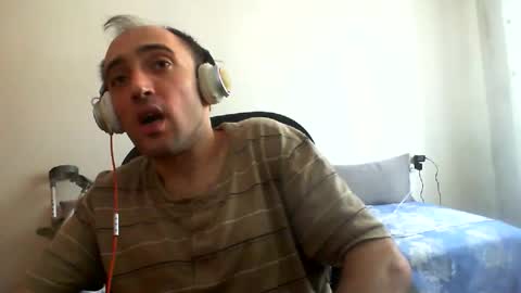 bentish online show from 09/18/25, 07:32