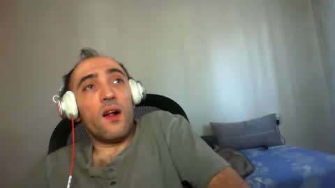 bentish online show from 10/14/25, 06:03