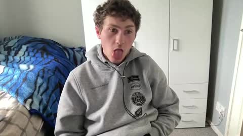 Snapshot of benwardle123 chatting on 02/26/25, 02:46 READ MY BIO ---  --- READ MY BIO online show from 02/26/25, 02:46