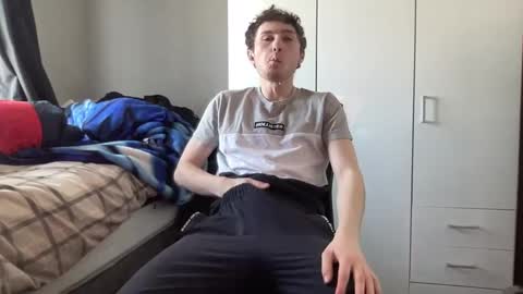 Snapshot of benwardle123 chatting on 02/28/25, 11:25 READ MY BIO ---  --- READ MY BIO online show from 02/28/25, 11:25