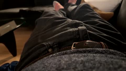 Snapshot of benz10001 chatting on 03/12/25, 11:01 benz10001 online show from 03/12/25, 11:01