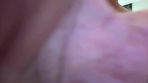 Snapshot of benz10001 chatting on 09/26/25, 11:36 benz10001 online show from 09/26/25, 11:36