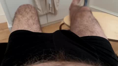 Snapshot of benz10001 chatting on 11/09/25, 02:26 benz10001 online show from 11/09/25, 02:26