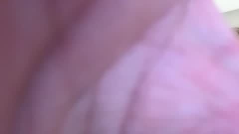 Snapshot of benz10001 chatting on 11/28/25, 04:37 benz10001 online show from 11/28/25, 04:37