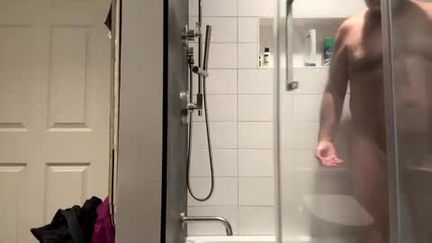 Snapshot of benz10001 chatting on 11/29/25, 05:10 benz10001 online show from 11/29/25, 05:10