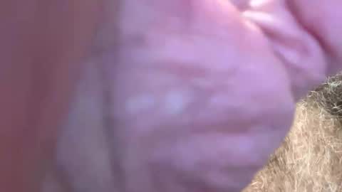 Snapshot of benz10001 chatting on 12/05/25, 04:32 benz10001 online show from 12/05/25, 04:32