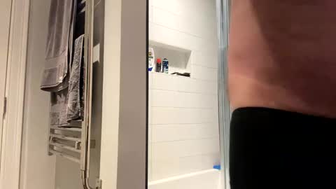 Snapshot of benz10001 chatting on 03/12/26, 11:27 benz10001 online show from 03/12/26, 11:27