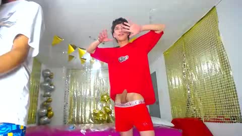 Snapshot of benz_boys chatting on 02/22/25, 03:14 benz boys online show from 02/22/25, 03:14