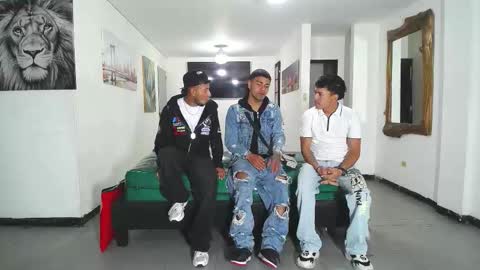 Snapshot of benz_boys chatting on 11/12/25, 11:43 benz boys online show from 11/12/25, 11:43