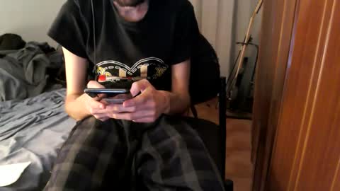 Snapshot of berceuse111 chatting on 05/08/26, 11:37 berceuse111 online show from 05/08/26, 11:37