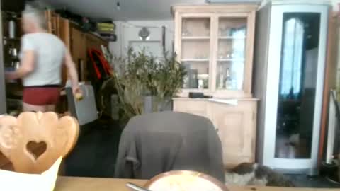 Martin online show from 02/06/25, 11:54