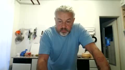 Martin online show from 10/05/25, 05:39