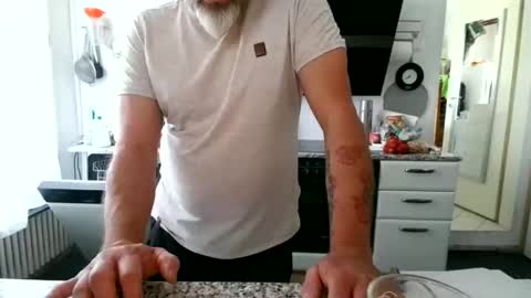 Martin online show from 06/01/26, 10:39