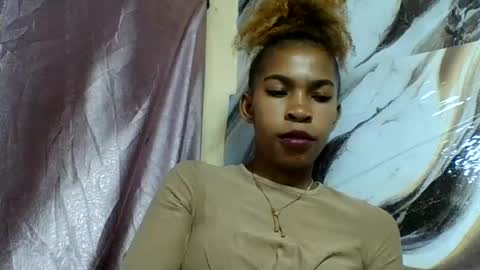 Snapshot of beriziky chatting on 06/17/26, 02:47 beriziky online show from 06/17/26, 02:47