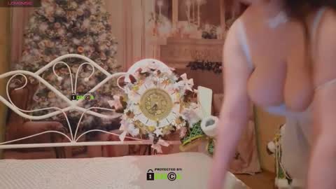 Snapshot of berkova_le chatting on 12/23/25, 12:08 Berkova L online show from 12/23/25, 12:08