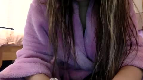 Snapshot of bermudatriangle12 chatting on 03/04/25, 04:49 tixxie online show from 03/04/25, 04:49