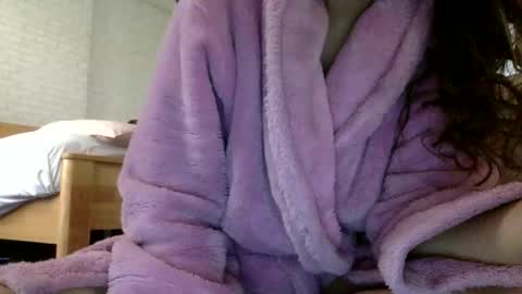 Snapshot of bermudatriangle12 chatting on 03/05/25, 01:21 tixxie online show from 03/05/25, 01:21