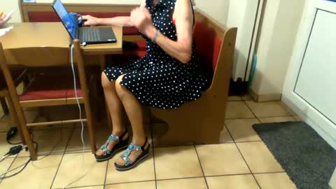 Snapshot of bernadetanylon chatting on 07/17/26, 03:24 Bernadetanylon online show from 07/17/26, 03:24