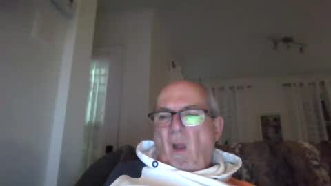 bernard1102 online show from 12/03/24, 10:29